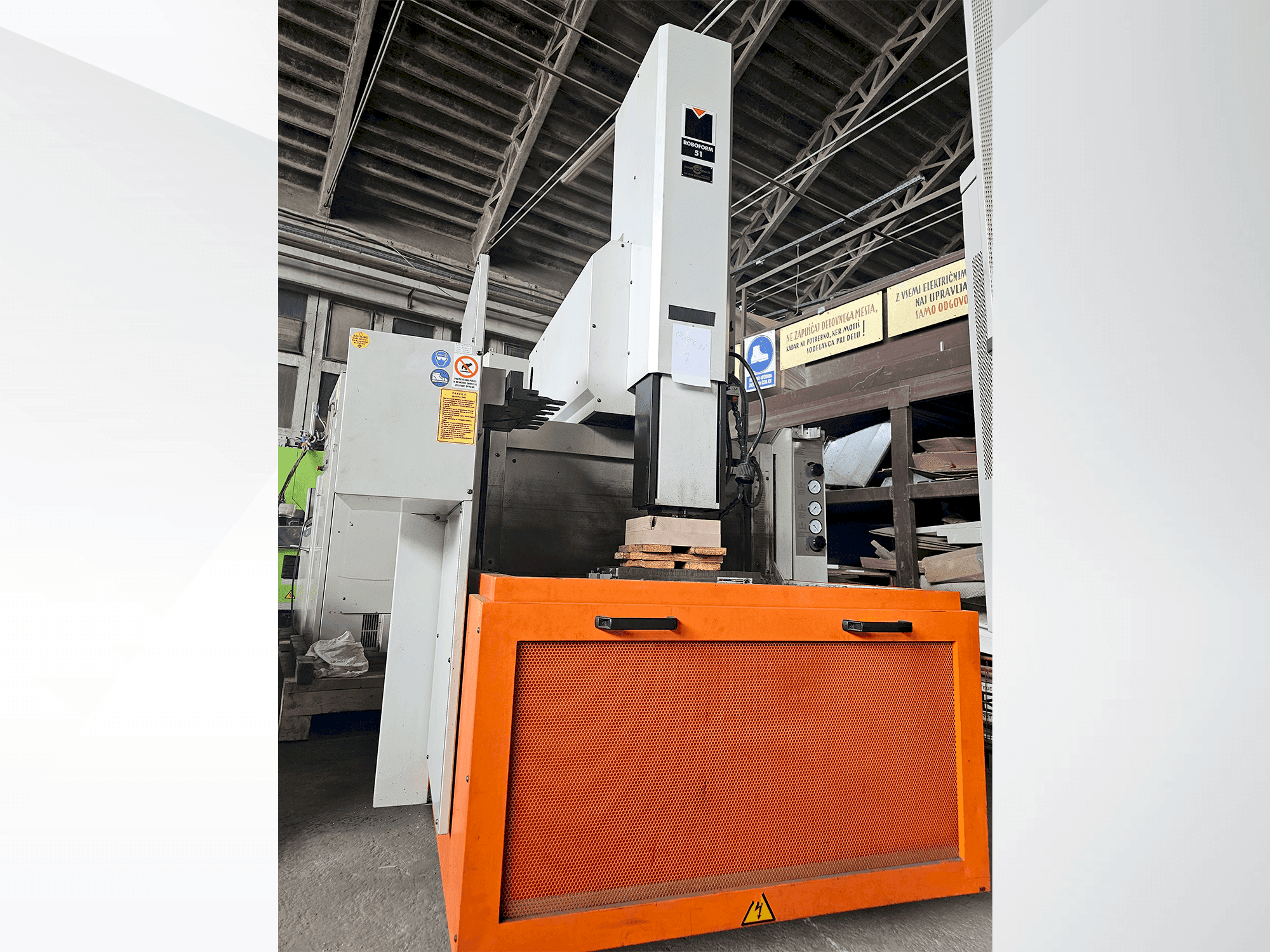 Front view of CHARMILLES ROBOFORM 51 machine