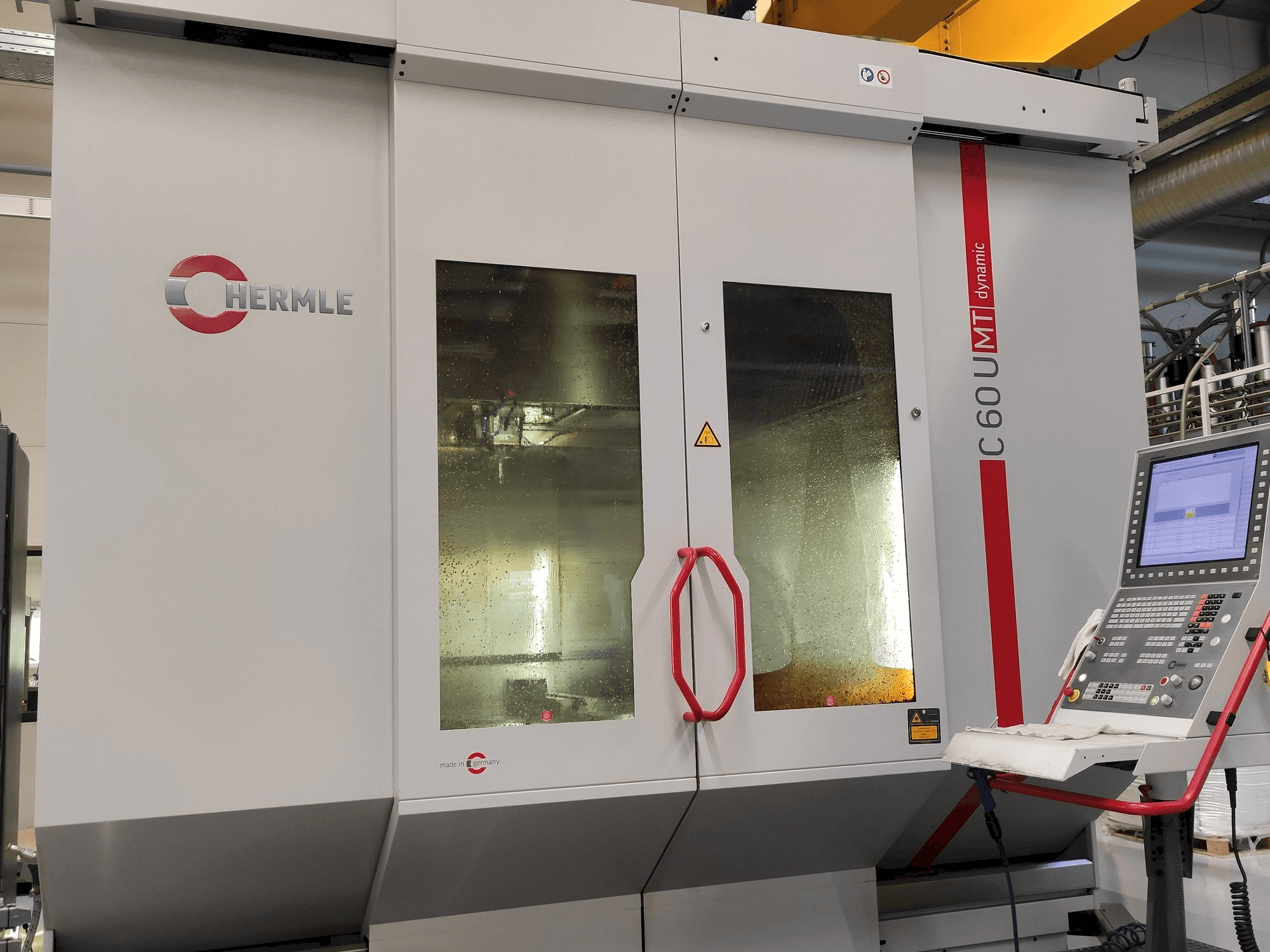 Front view of HERMLE C 60 U MT machine