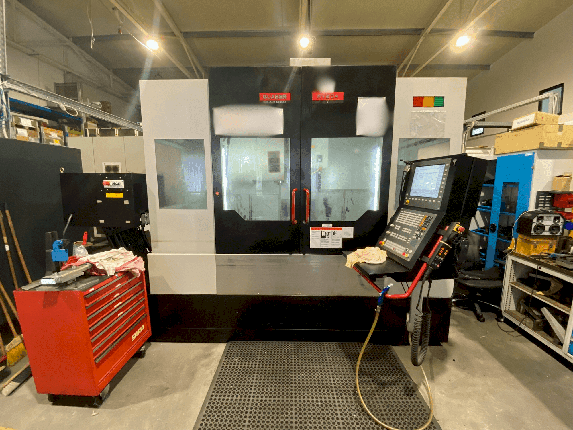 Front view of Quaser MV204 machine