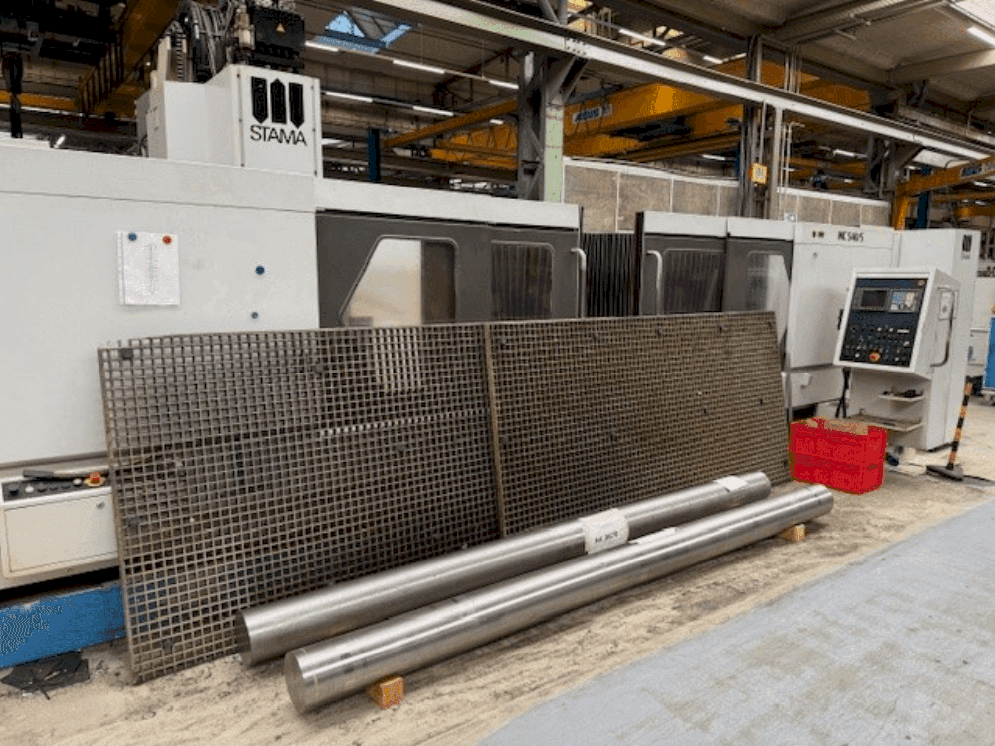 Front view of STAMA MC 540 machine