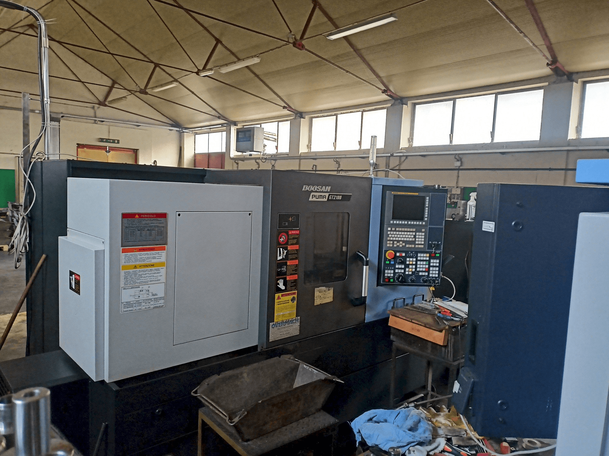 Front view of DOOSAN Puma GT2100 machine