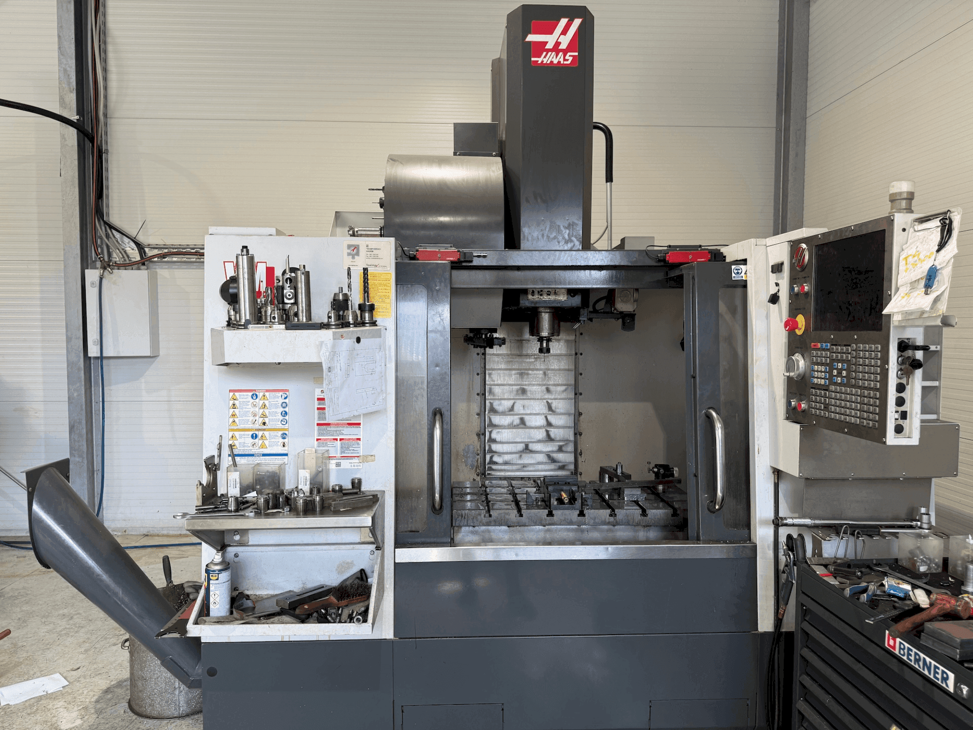 Front view of HAAS VM-2 machine