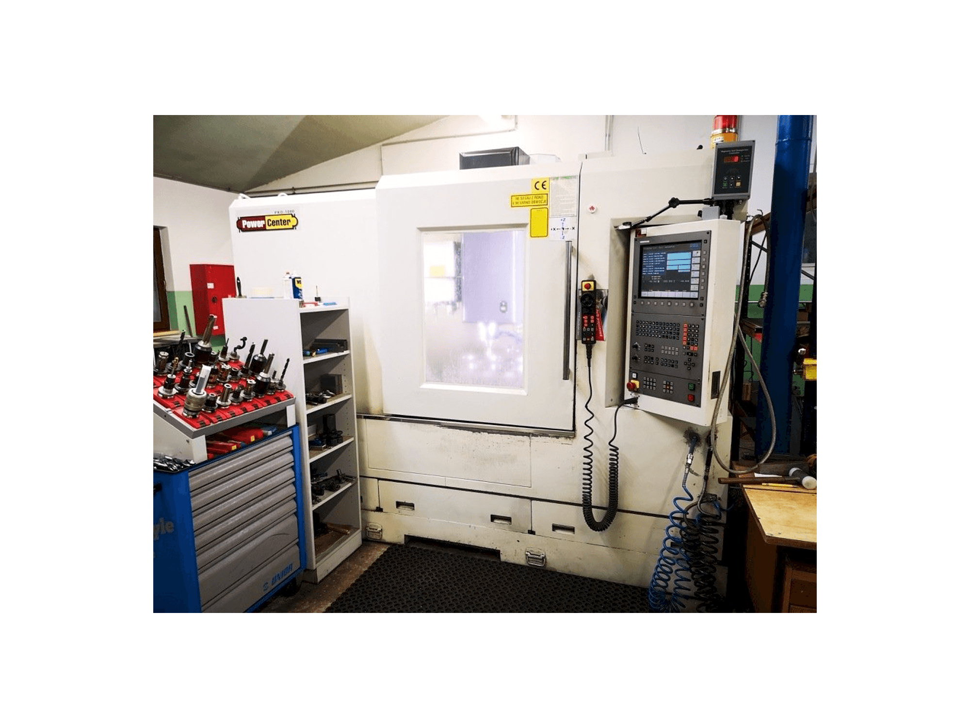 Front view of Hartford PRO-1000S machine