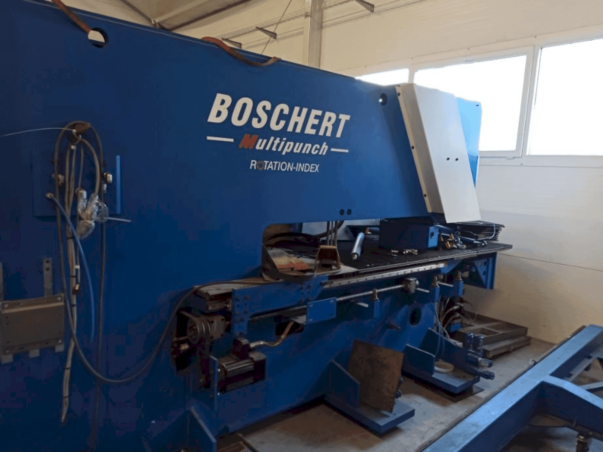 Front view of BOSCHERT MULTIPUNCH 1250 machine
