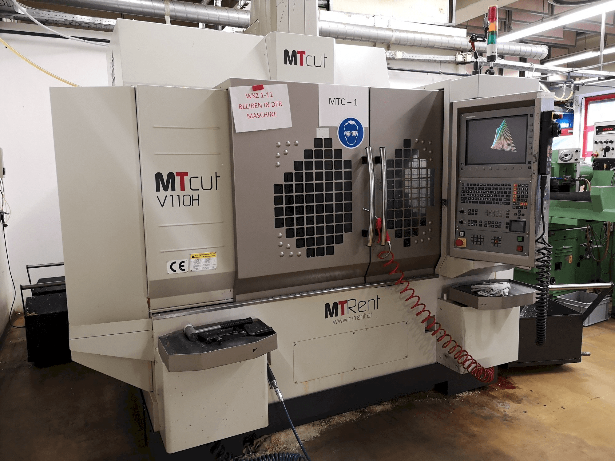 Front view of MT Cut V110H machine
