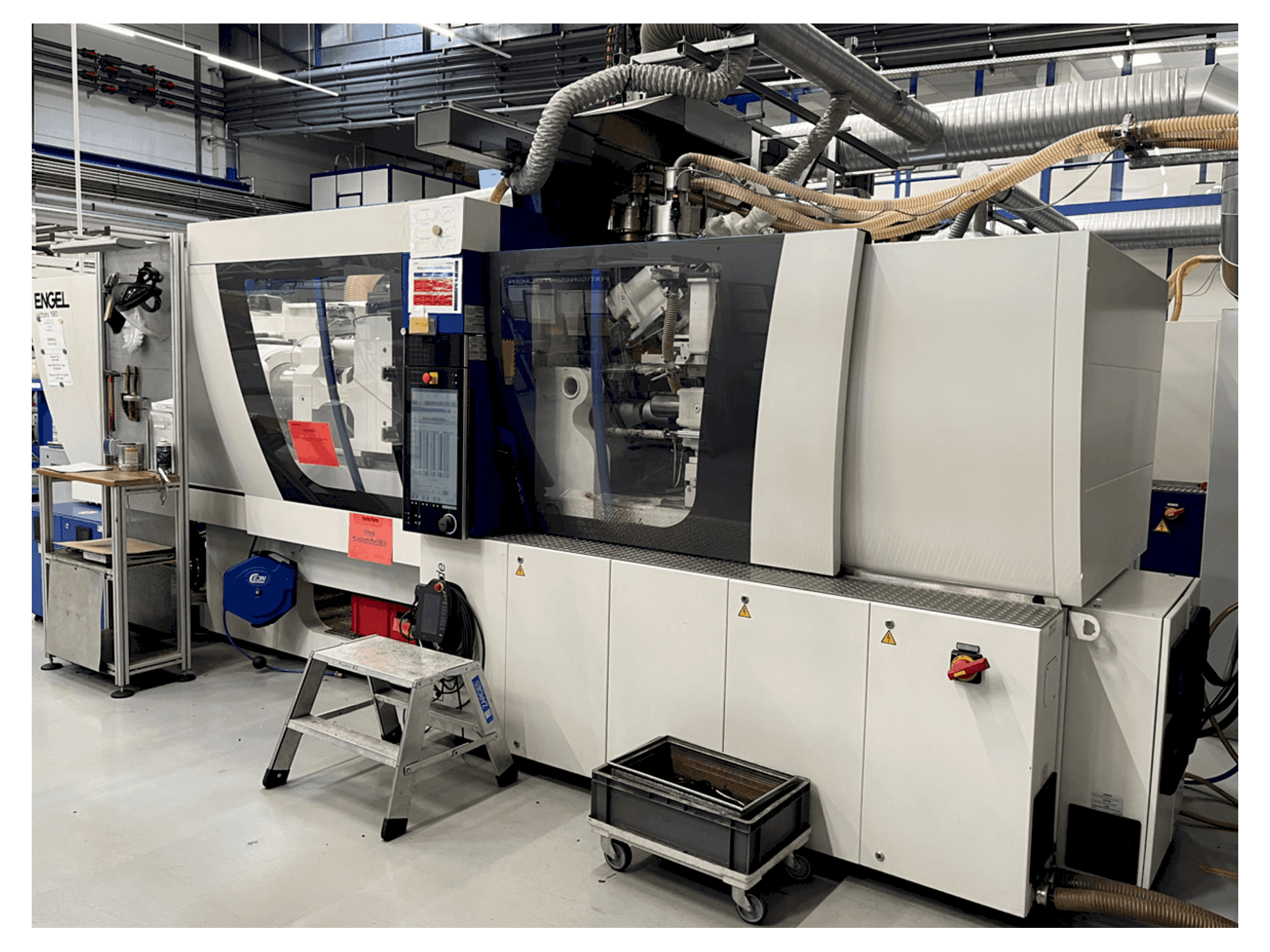 Front view of Engel Victory 200H 60W 180 machine