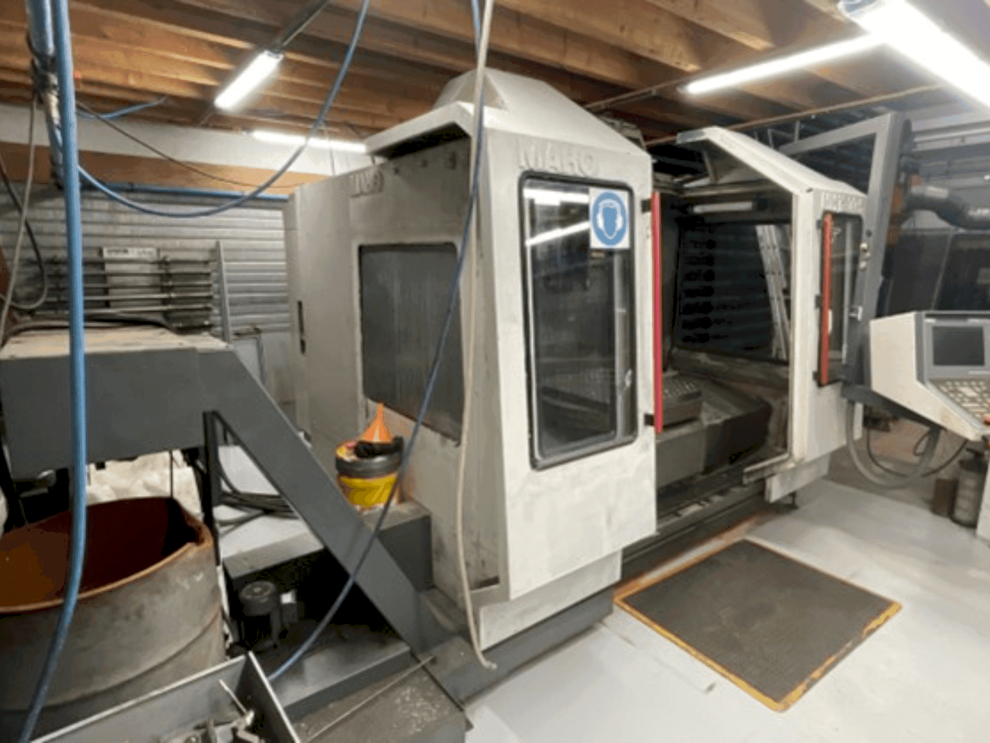 Front view of MAHO MH1200S machine