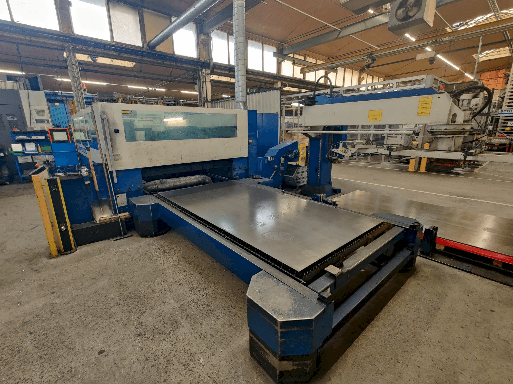 Front view of Trumpf Trumatic L3050 machine