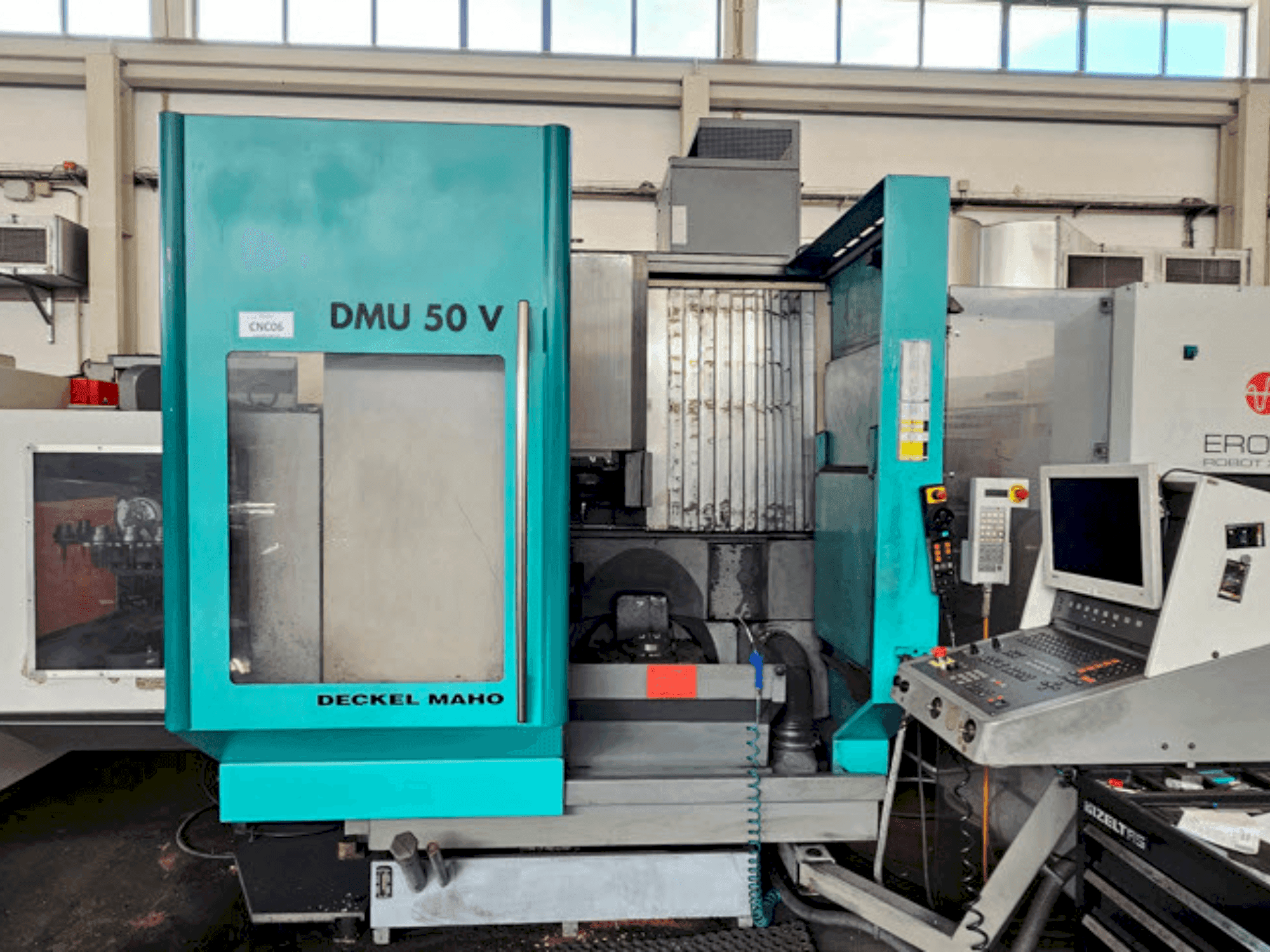 Front view of DECKEL MAHO DMU 50V machine
