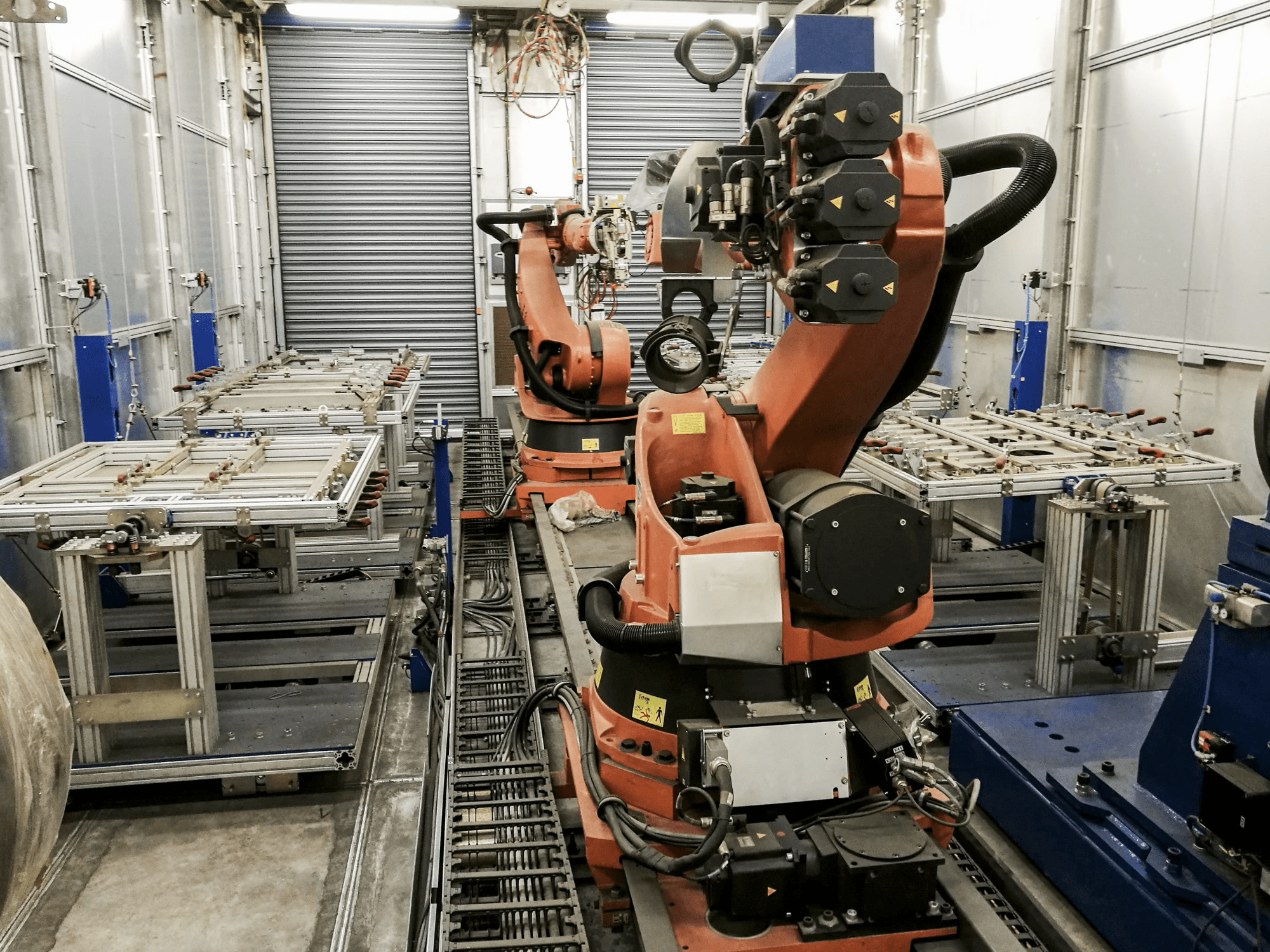 Detail of KUKA KR 100-2 HA machine