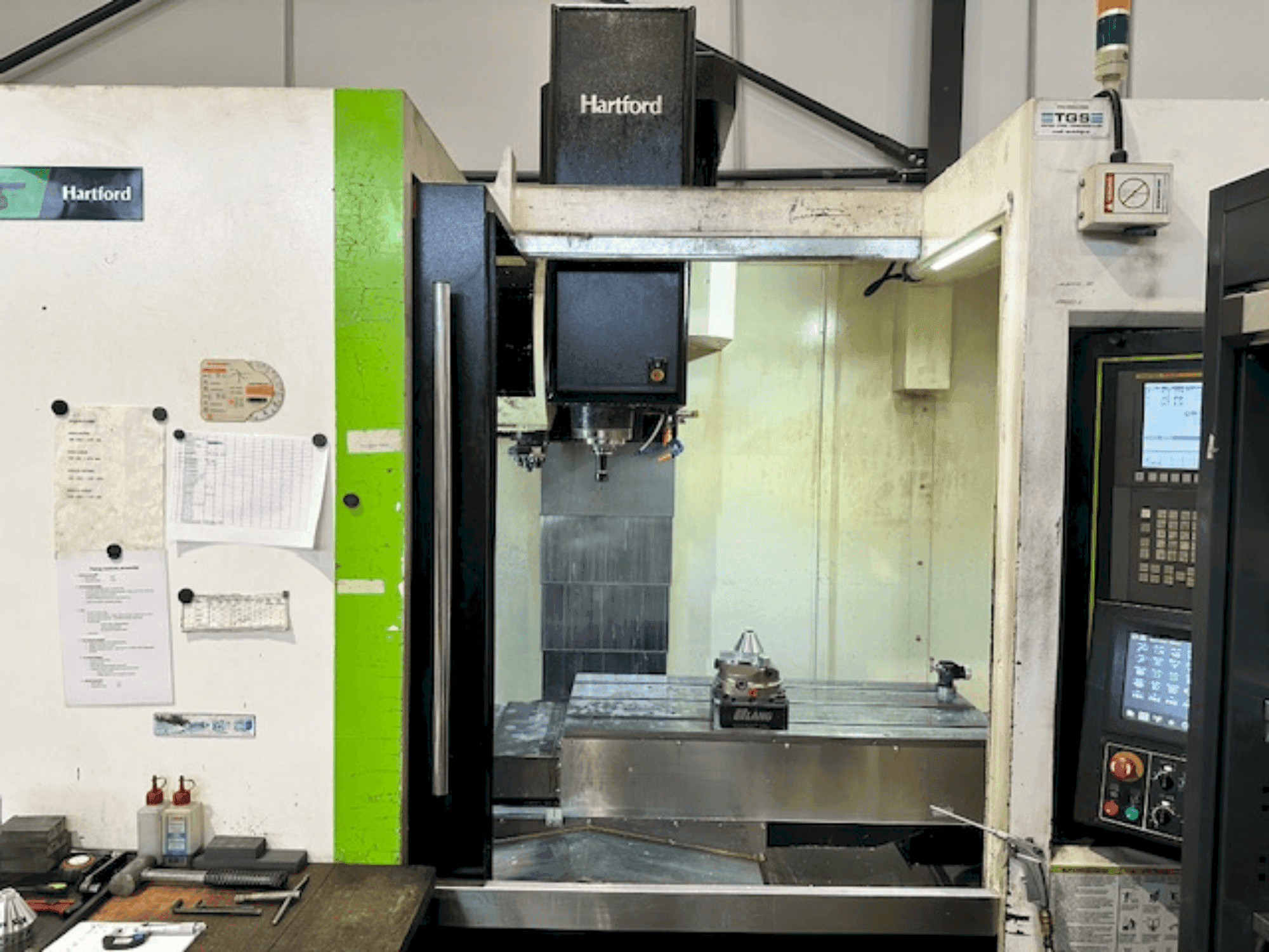 Front view of HARTFORD LG-1000 machine