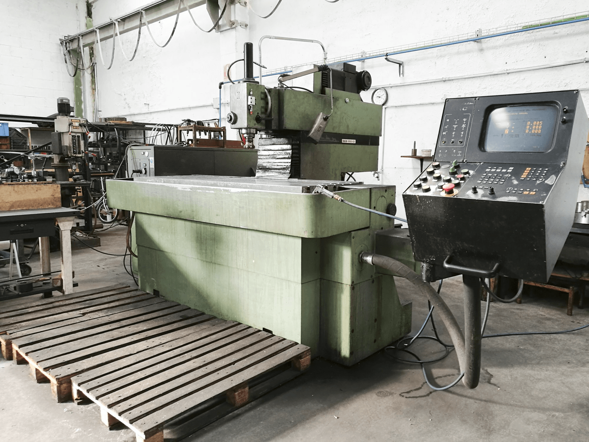 Right view of Metba MB-55-D machine