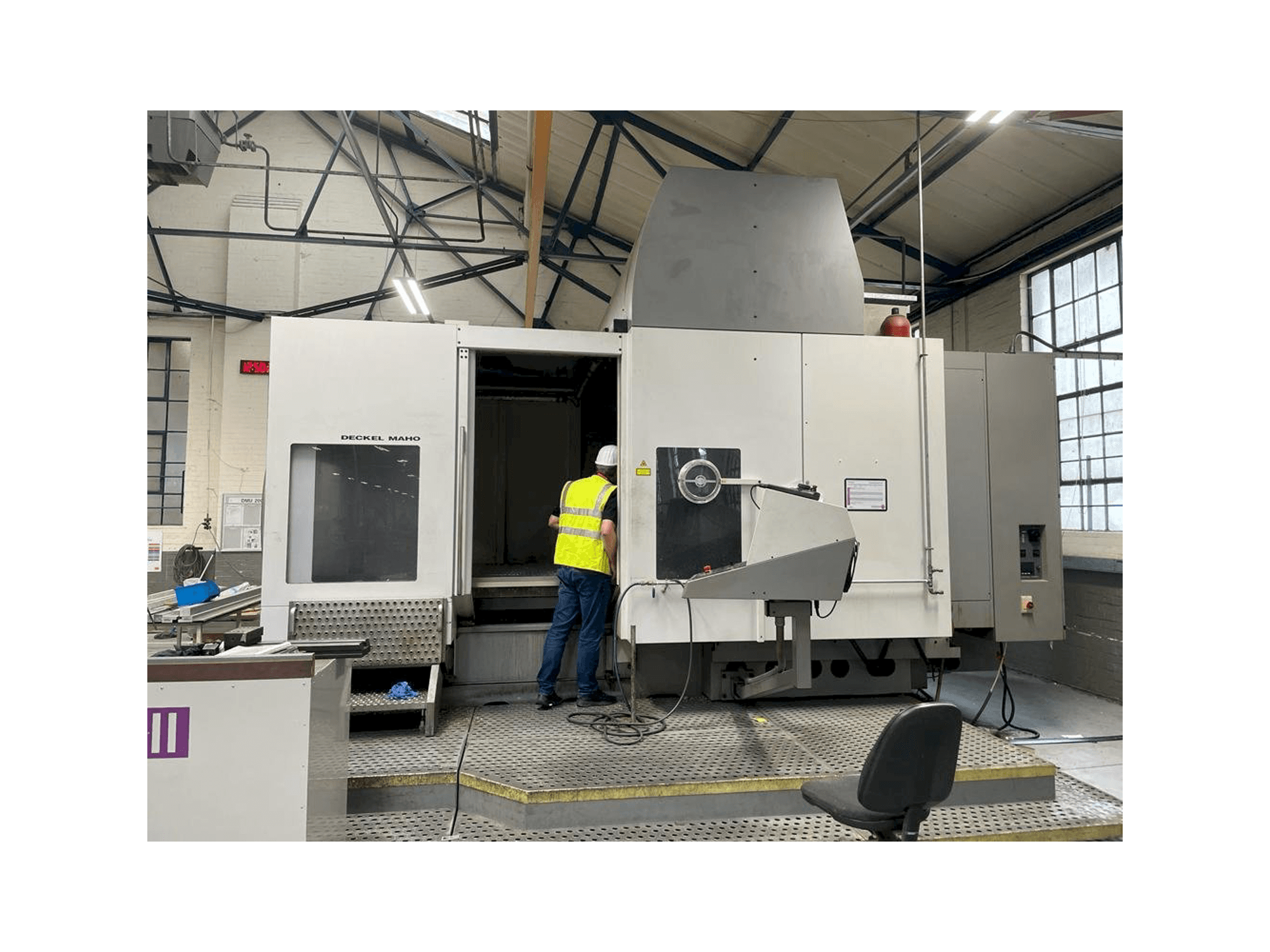 Front view of DECKEL MAHO DMU 200T machine