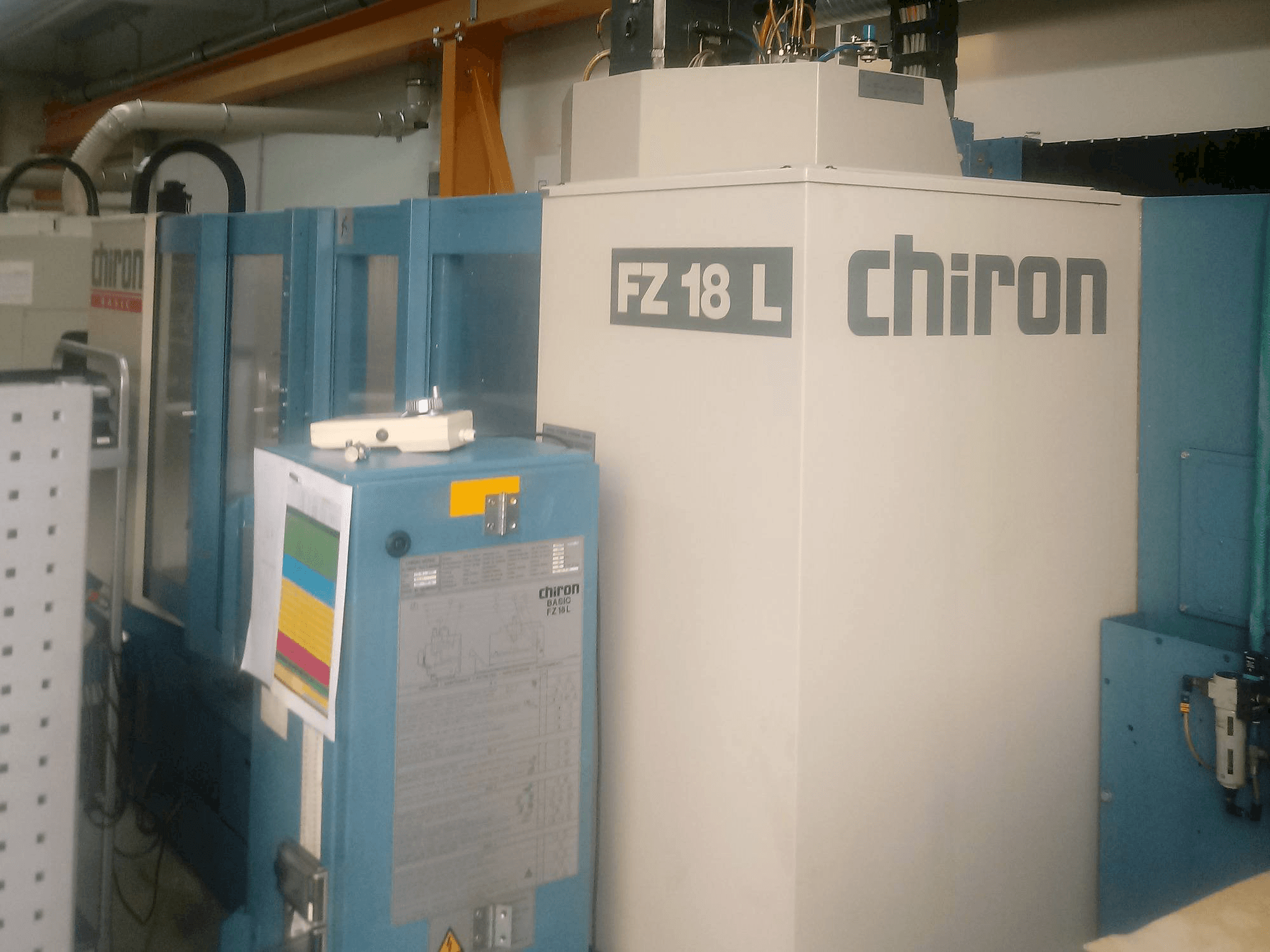 Front view of CHIRON FZ 18 L 2000 machine