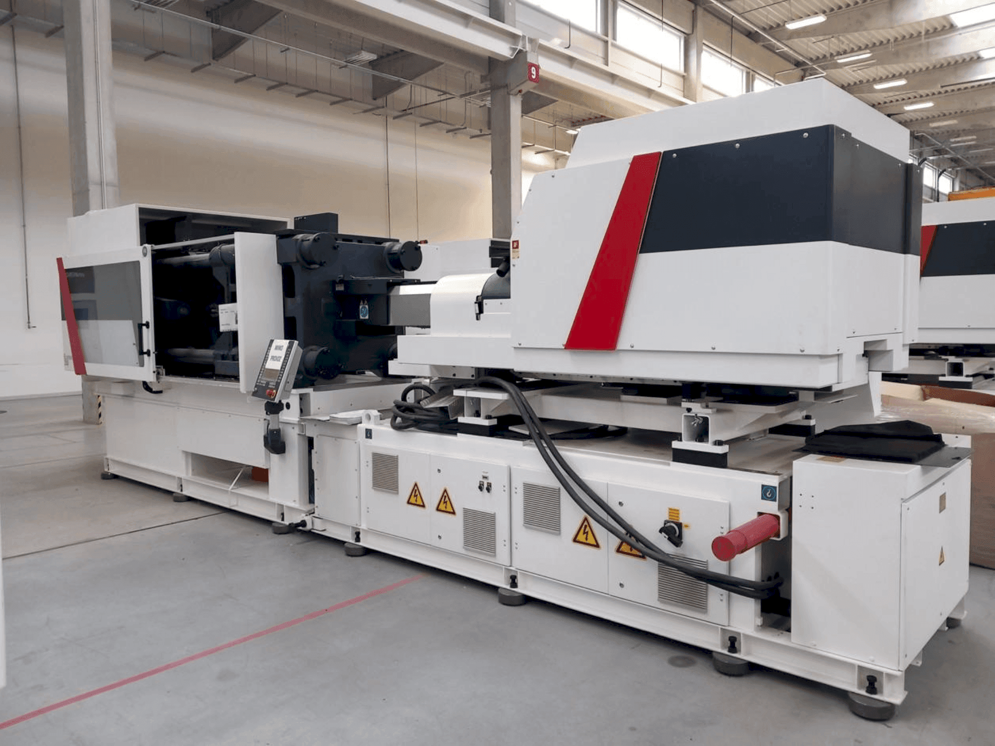 Front view of Milacron Elektron Evo 350 machine