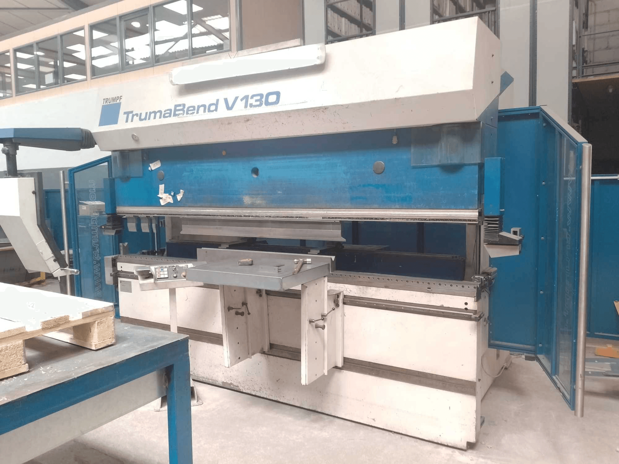 Front view of Trumpf Trumabend V130 machine