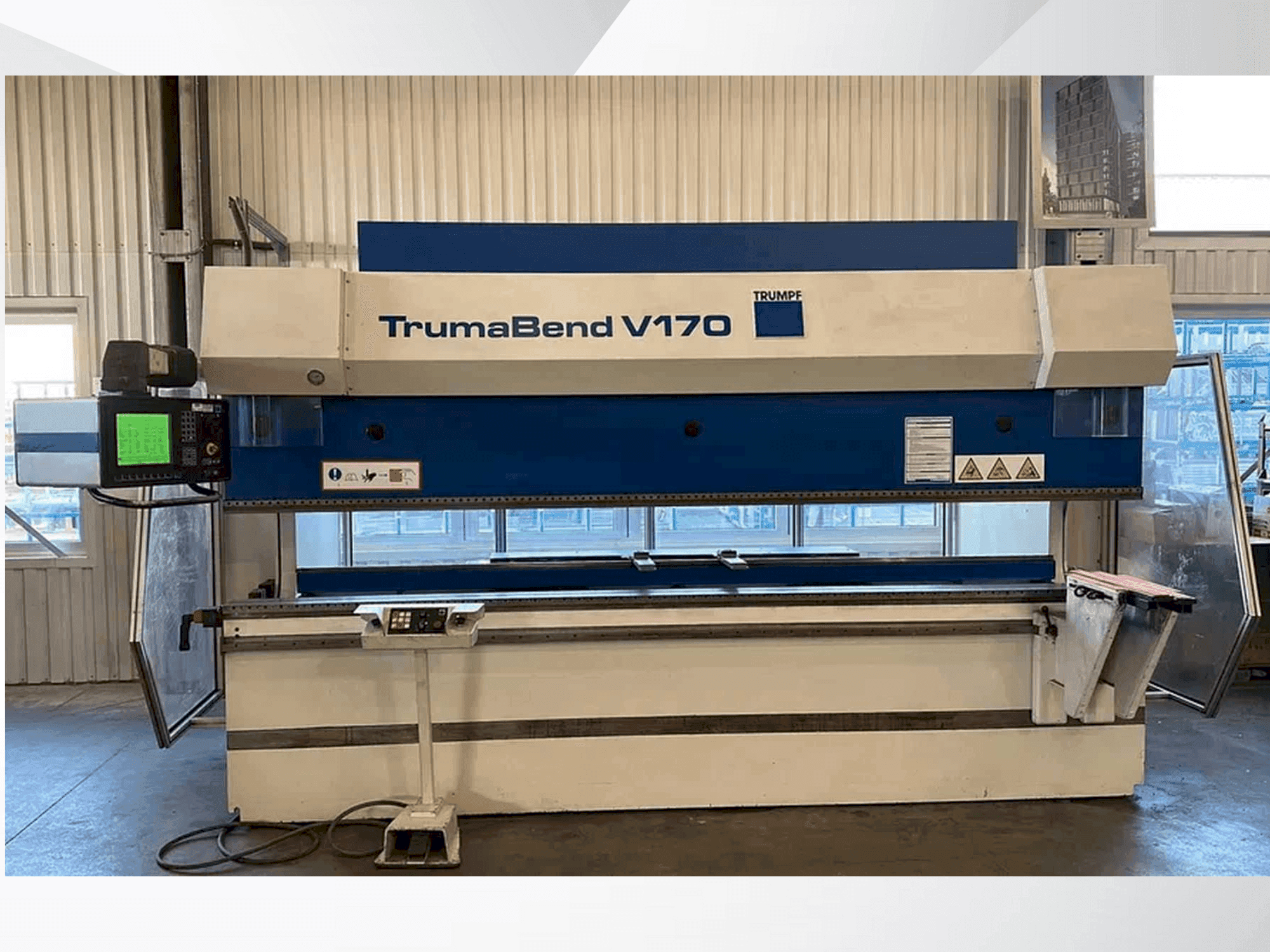 Front view of TRUMPF Trumabend V170 machine