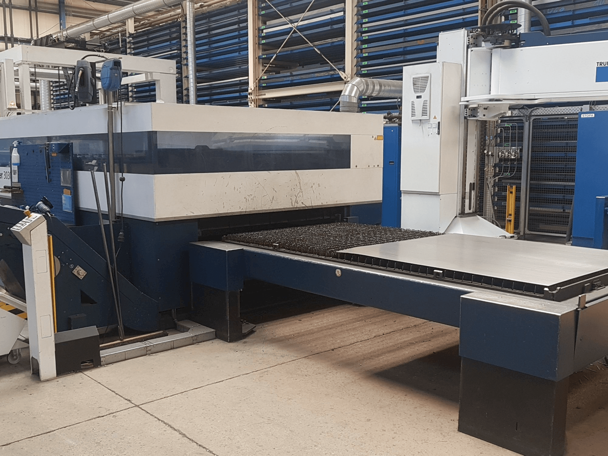 Front view of Trumpf TruLaser 3030 L20 machine