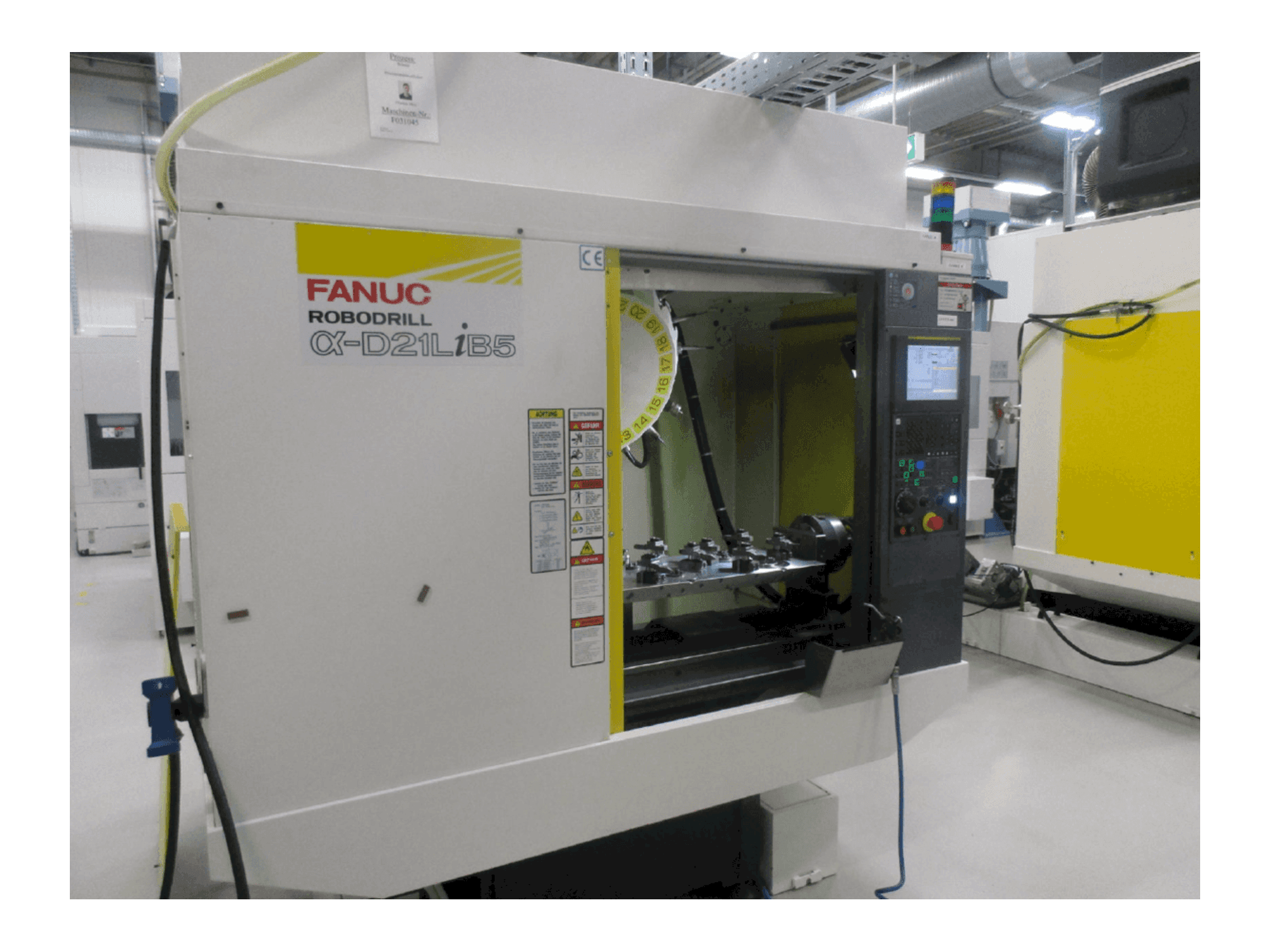 Front view of FANUC ROBODRILL Alpha D21LiB5 machine
