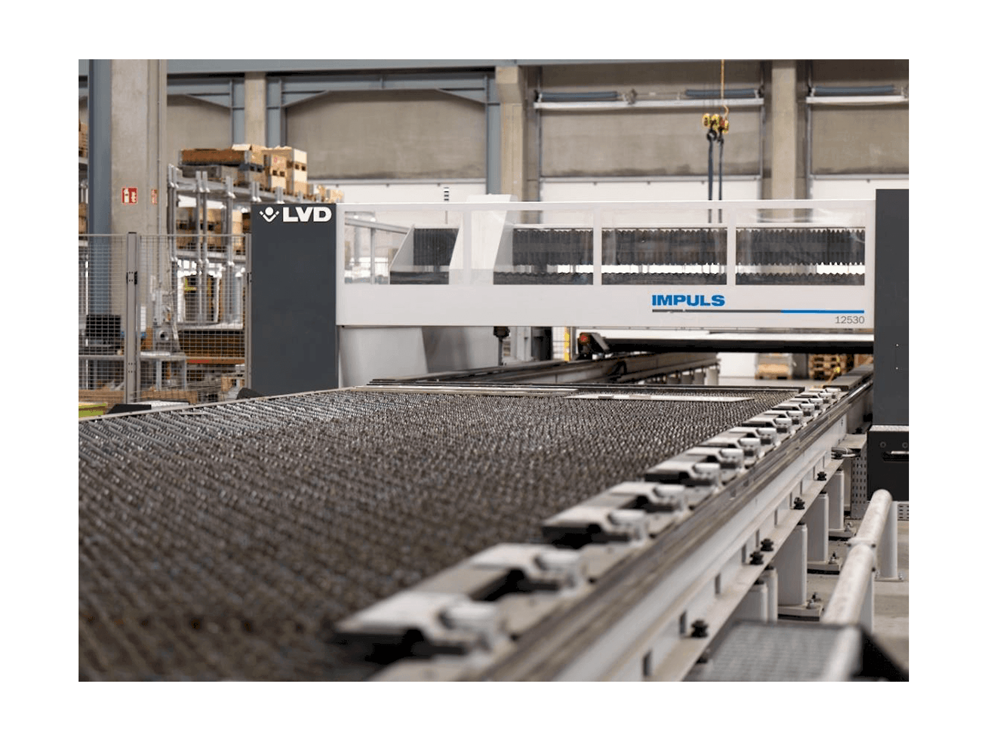 Front view of LVD Impuls 12530 machine