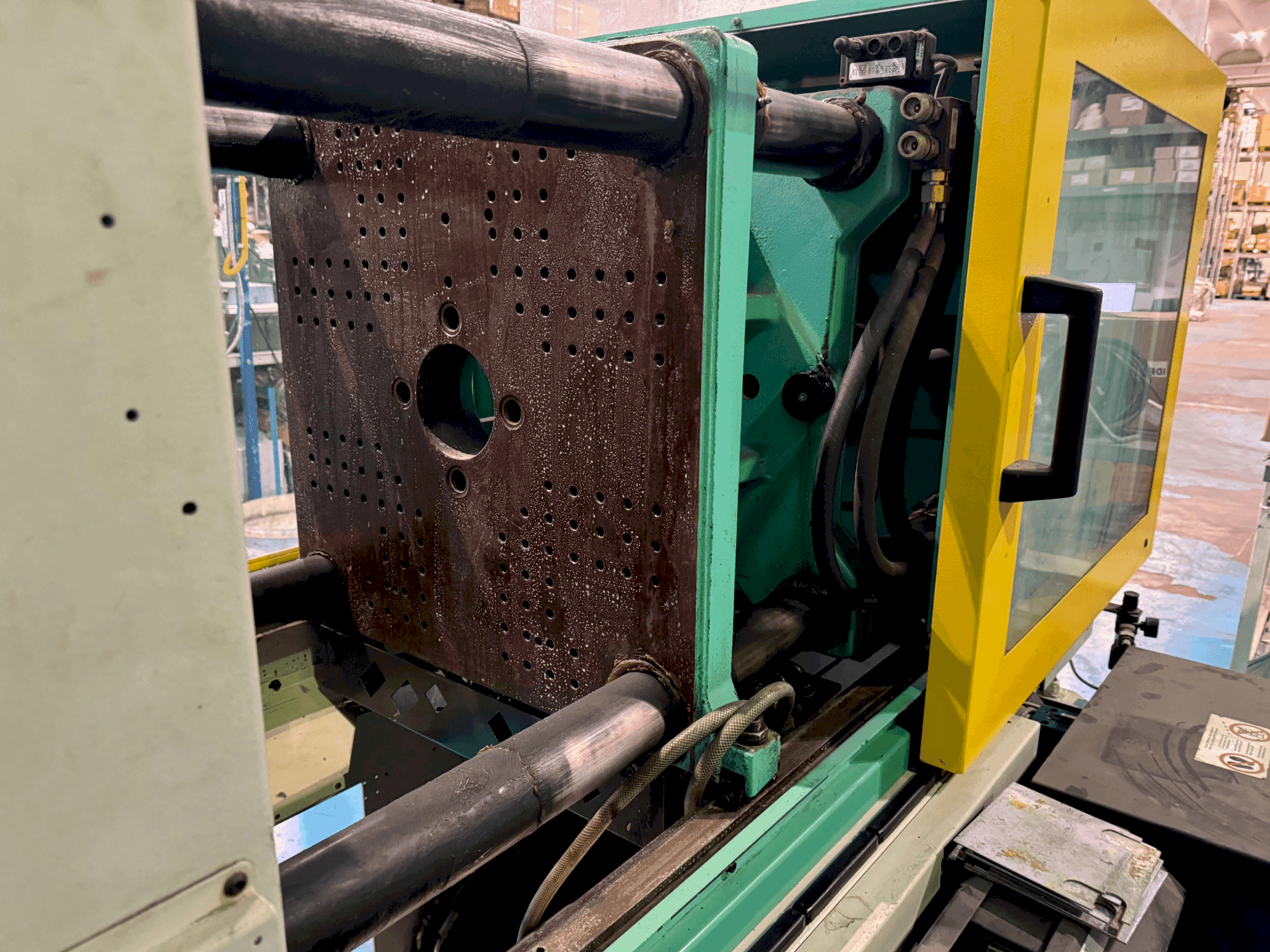 Front view of Arburg ALLROUNDER CENTEX 470 C 1500-800 machine