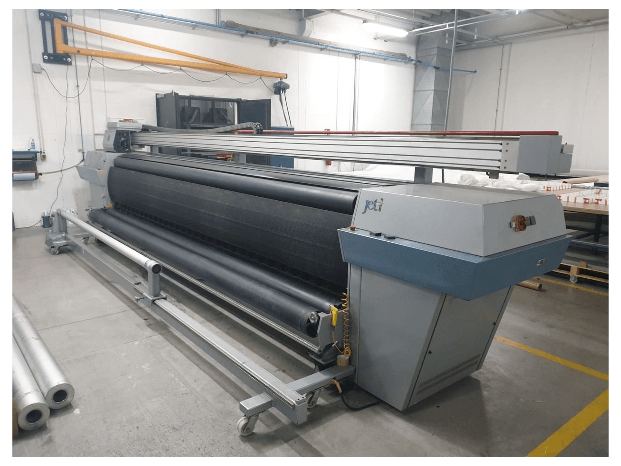 Front view of JETI 5000 machine