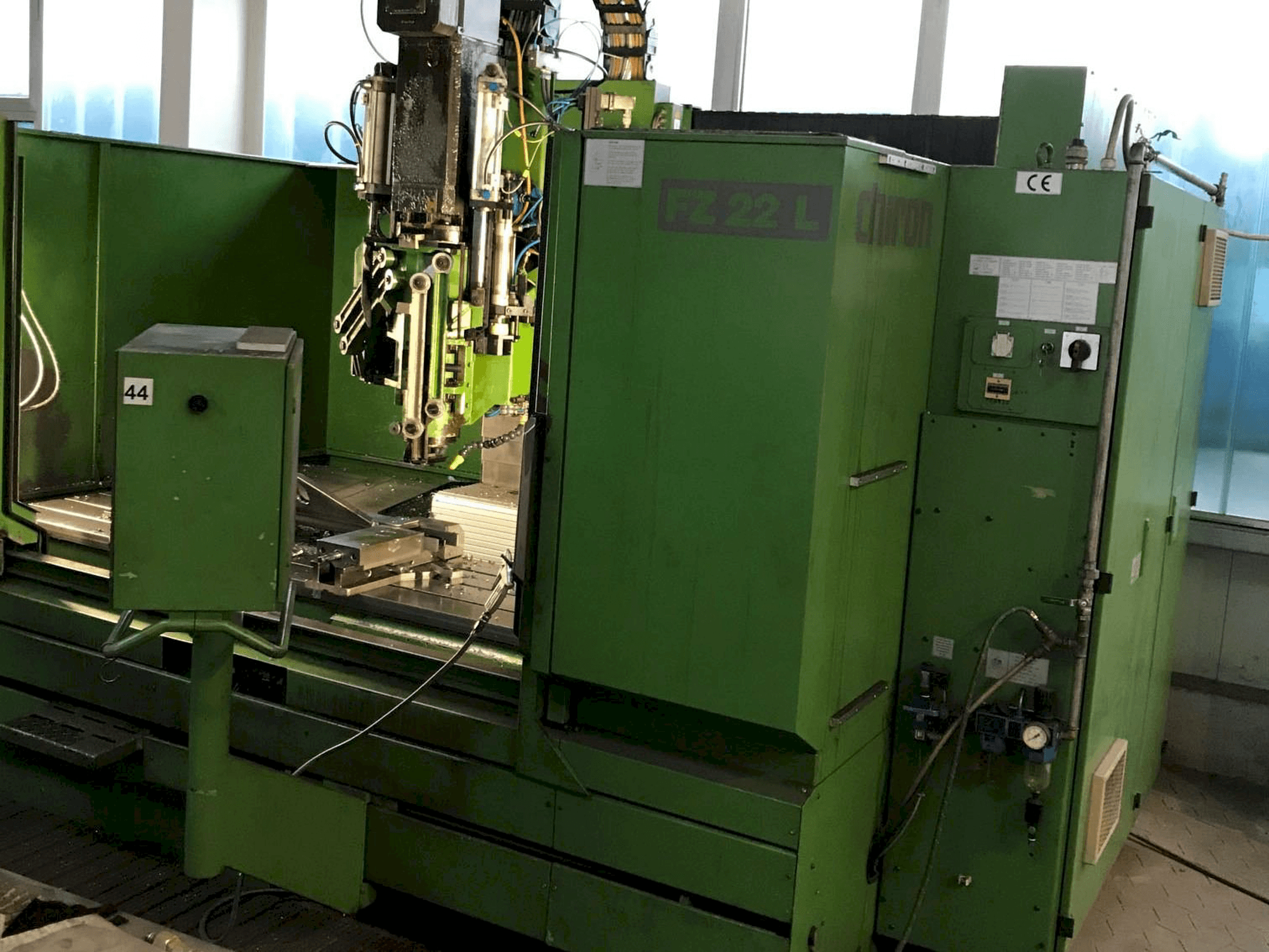 Front view of CHIRON FZ 22 L machine