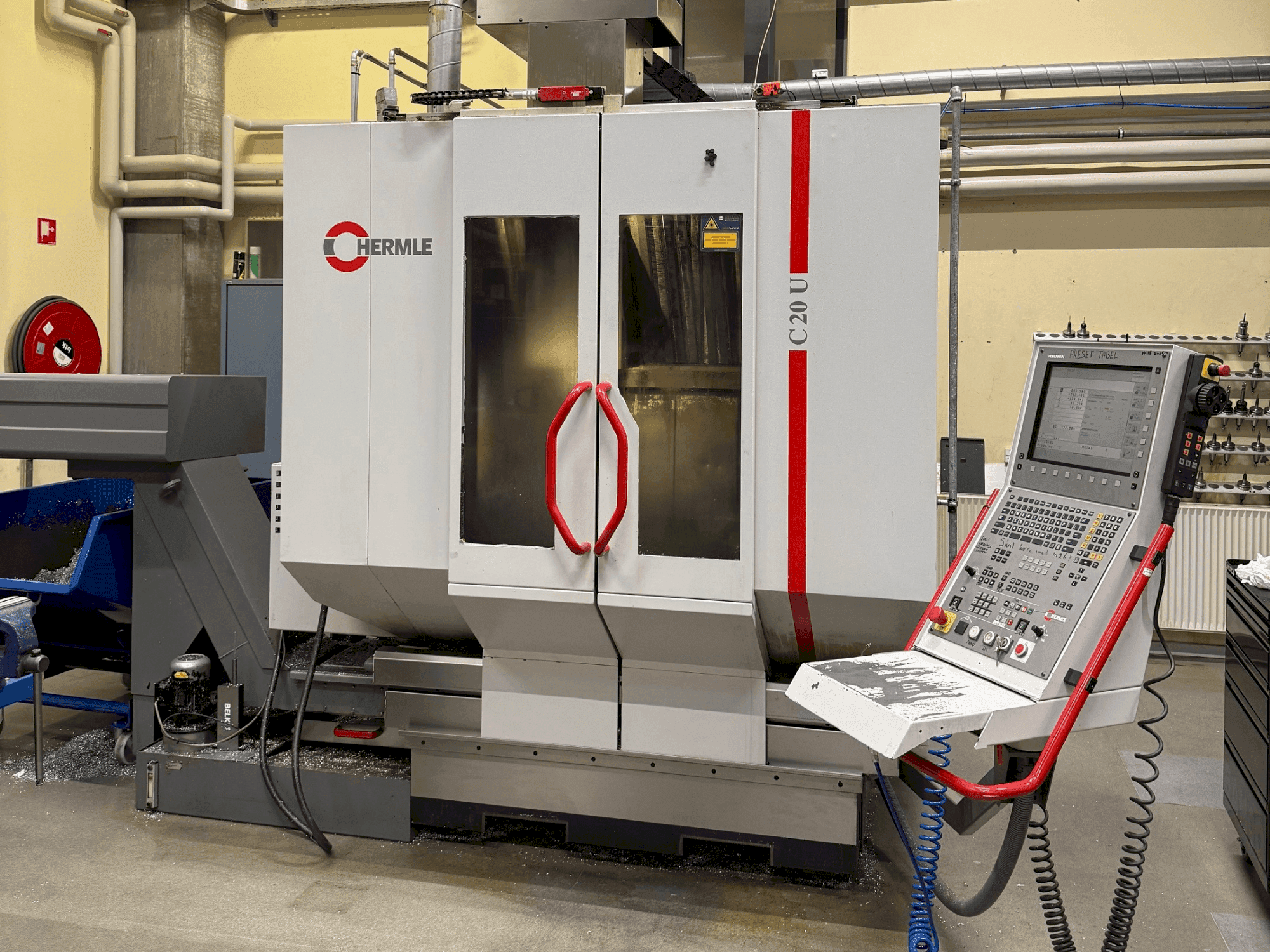 Front view of HERMLE C 20 U machine