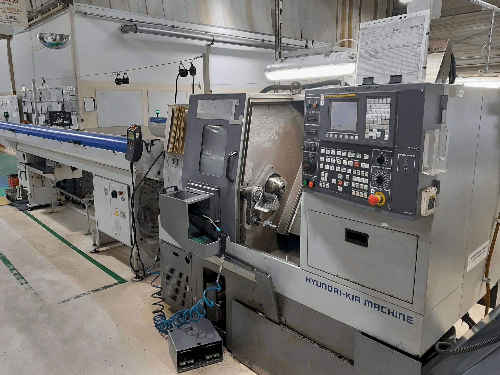 Front view of Hyundai Kia KIT 450 machine