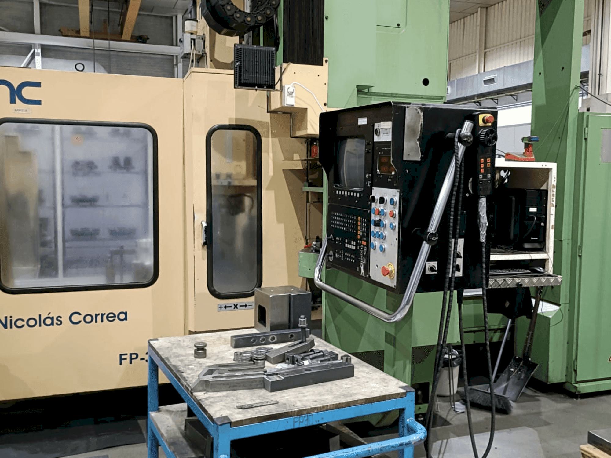 Front view of Correa FP30 machine