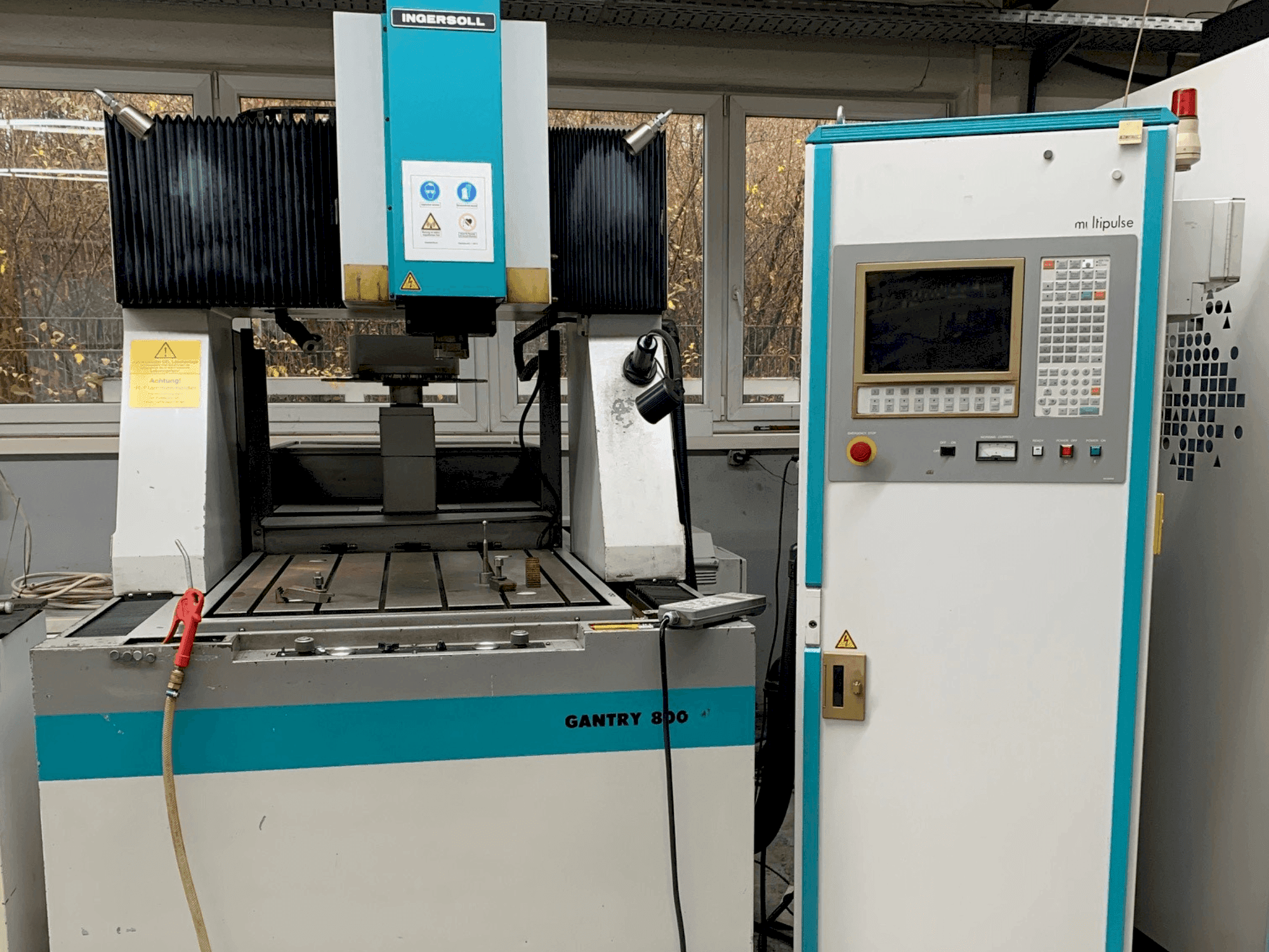 Front view of OPS INGERSOLL Ingersoll Gantry 800 machine