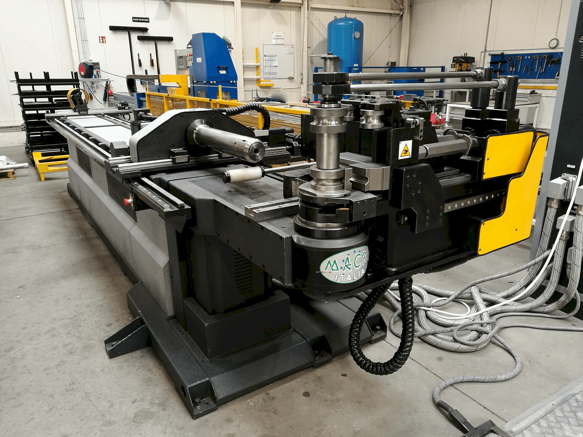 Front view of Macri Italia PROVAR 6-65 machine