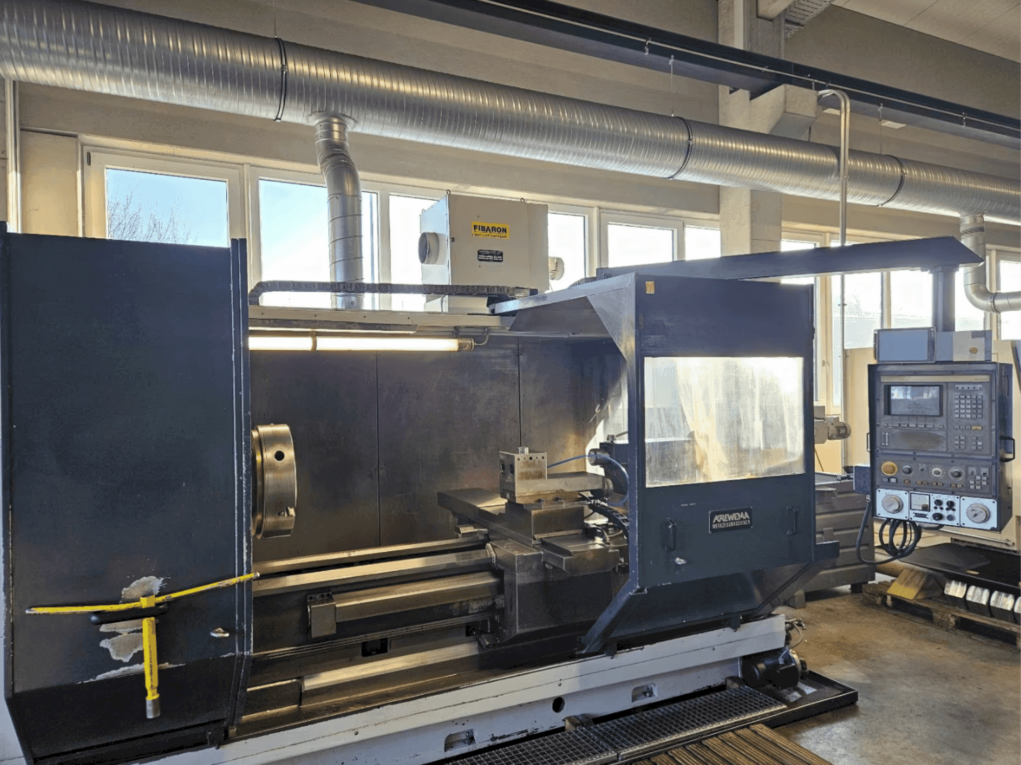 Front view of KREWEMA HFDM 40 machine