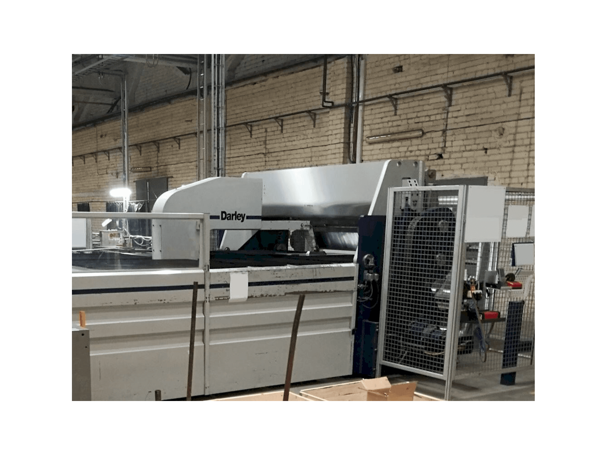 Front view of Darley MF 2502 machine