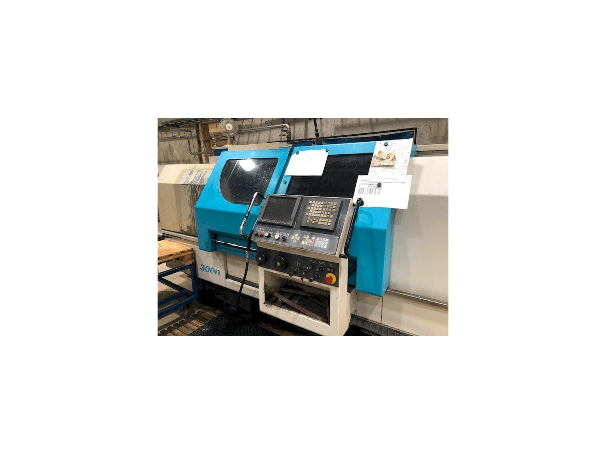 Front view of 600 Lathes Combi 3000 machine